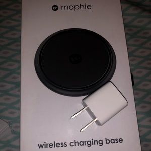mophie wireless charging base (brand new)